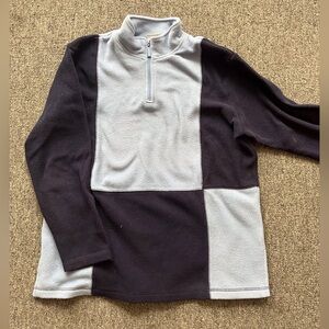 Pullover sweater